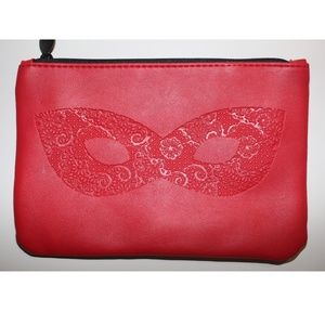 Ipsy Bag | Red Mask